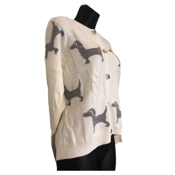 Cream & gray dachshund puppy dog print adorable cardgian sweater size medium new - Picture 2 of 10